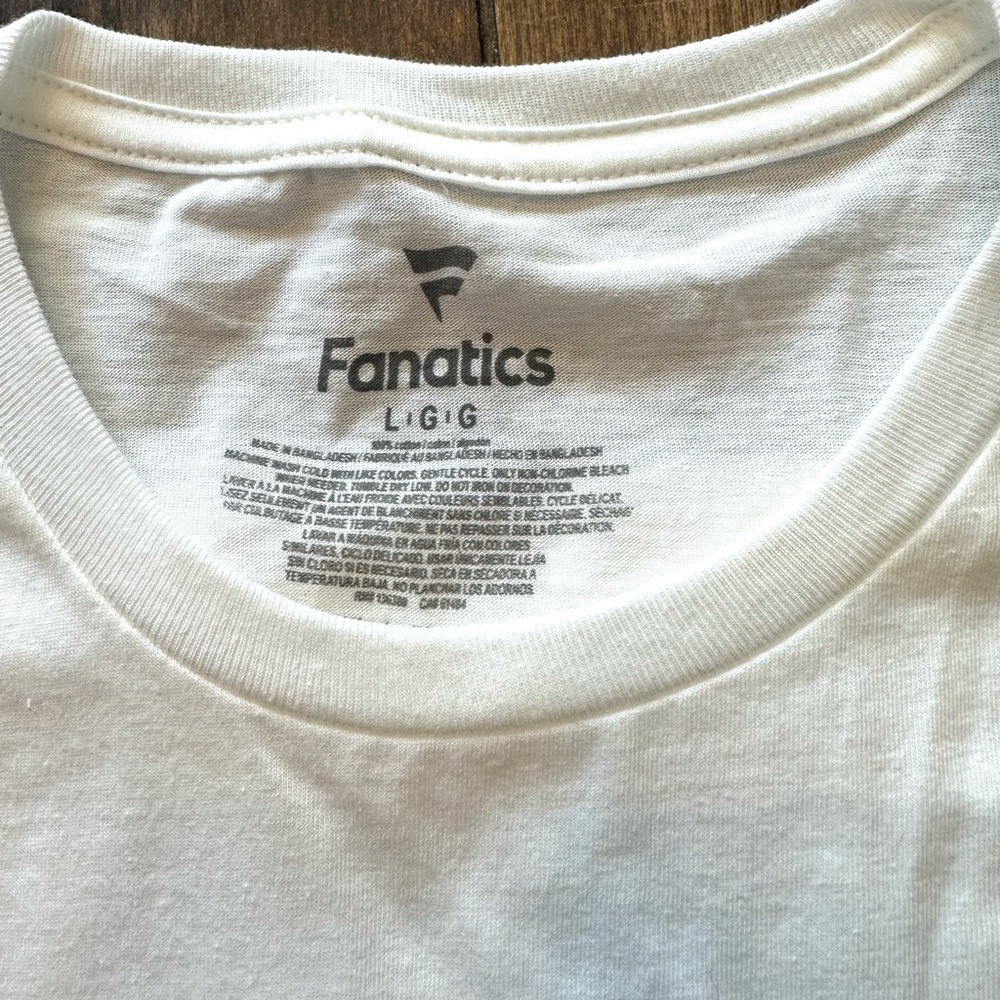 Fanatics Avalanche White Stanley Cup Champs Graphic Tee NWOT - Picture 4 of 6